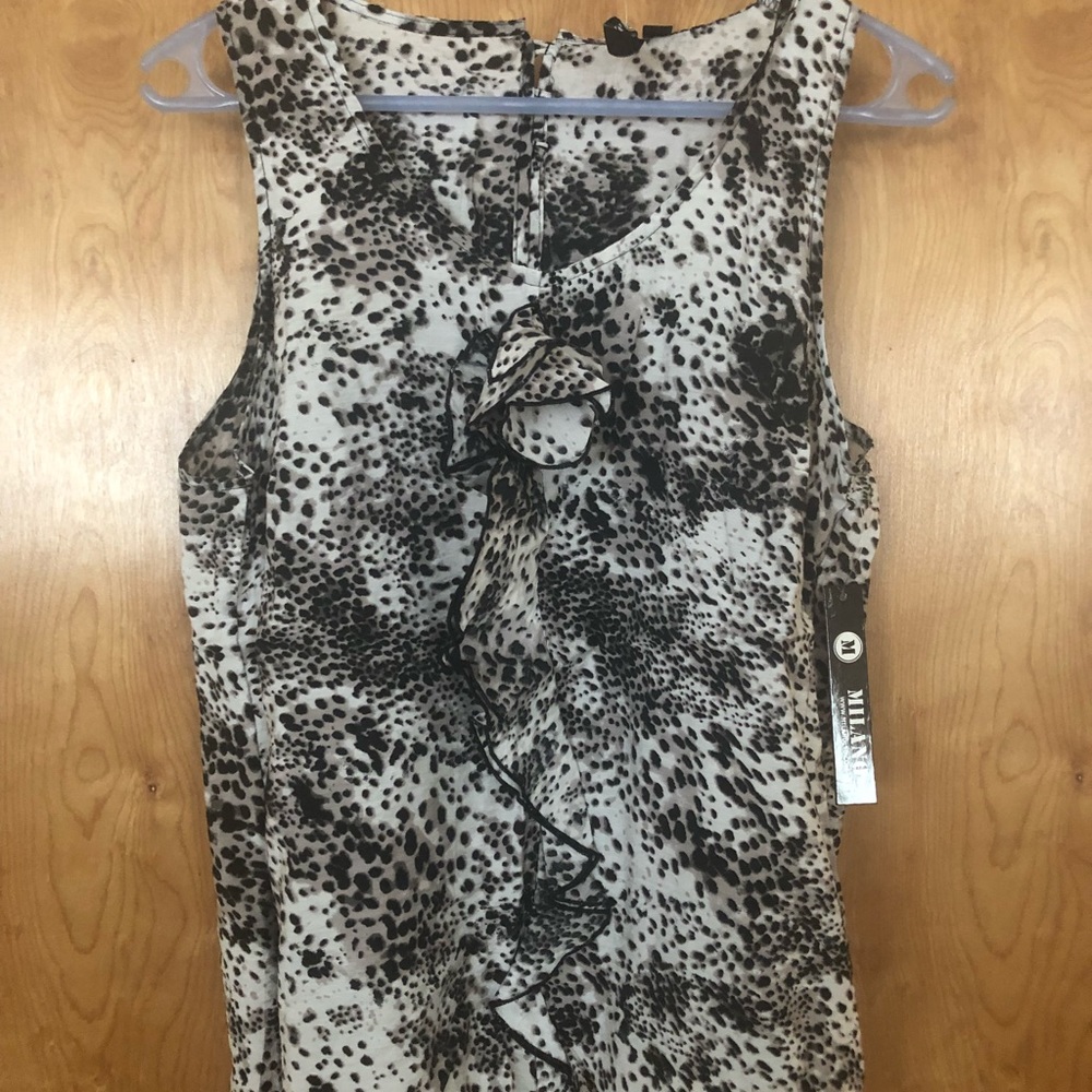 NWT Womens Milano Sleeveless Shirt sz. M